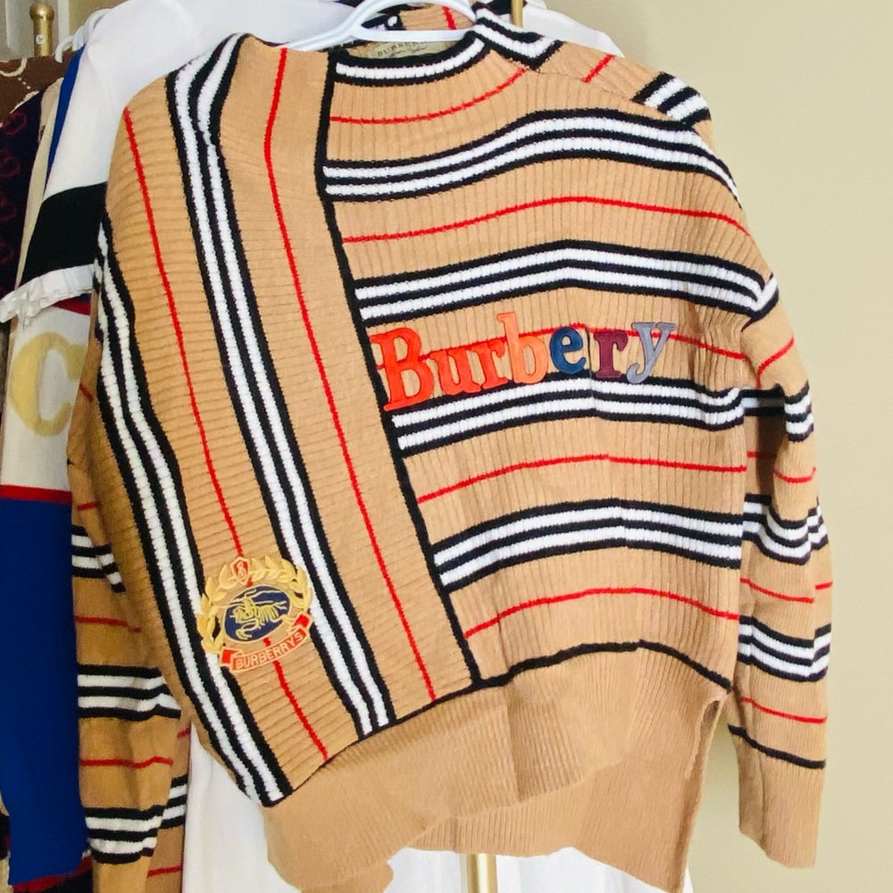 Super cute BBR sweater